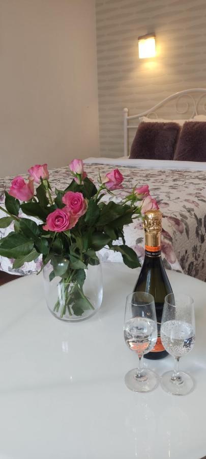 Be My Guest - Krucza Elegant Apartment - Rondo De Gaulle'A Center Of Warsaw Metro Wi-Fi Breakfast エクステリア 写真