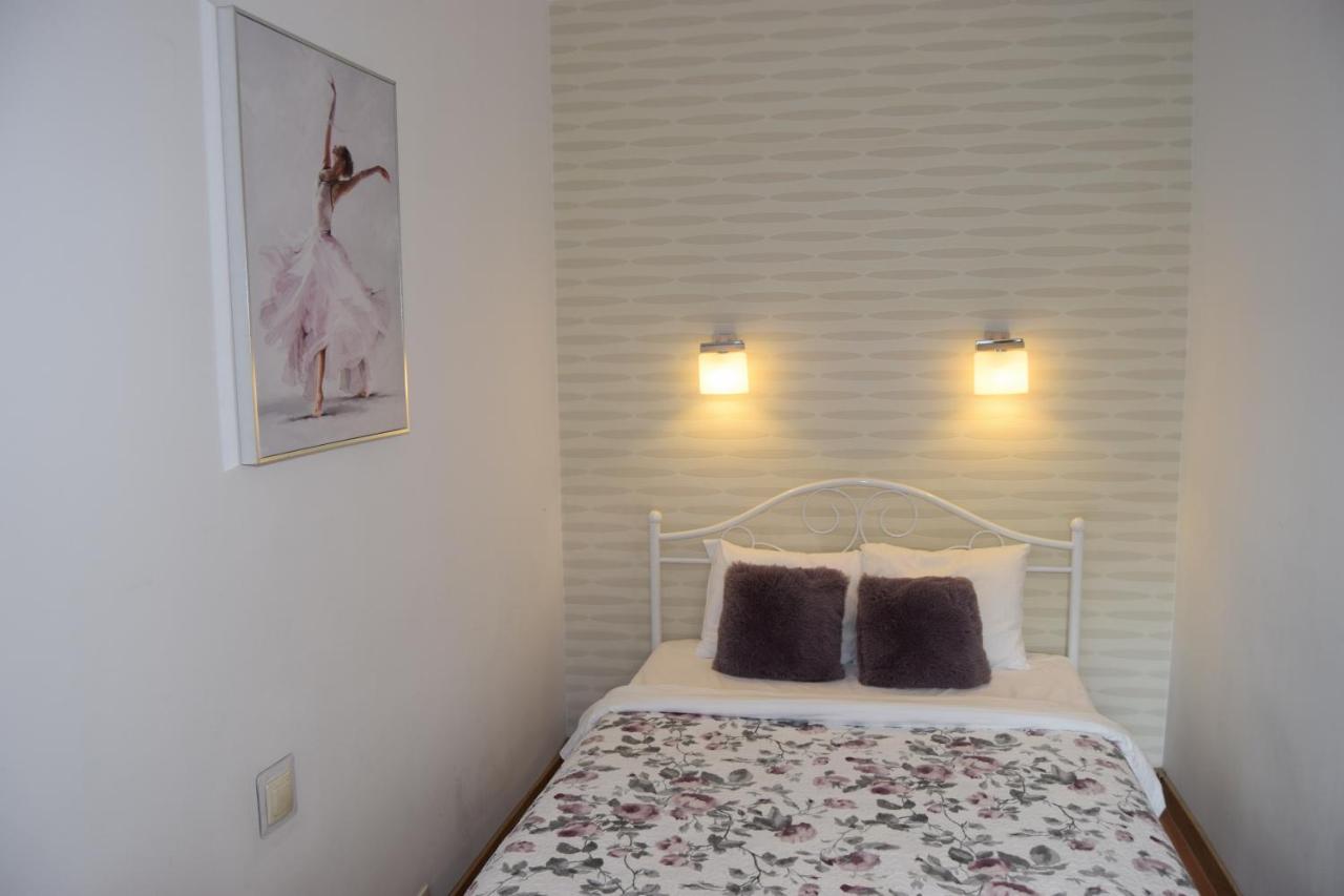 Be My Guest - Krucza Elegant Apartment - Rondo De Gaulle'A Center Of Warsaw Metro Wi-Fi Breakfast エクステリア 写真