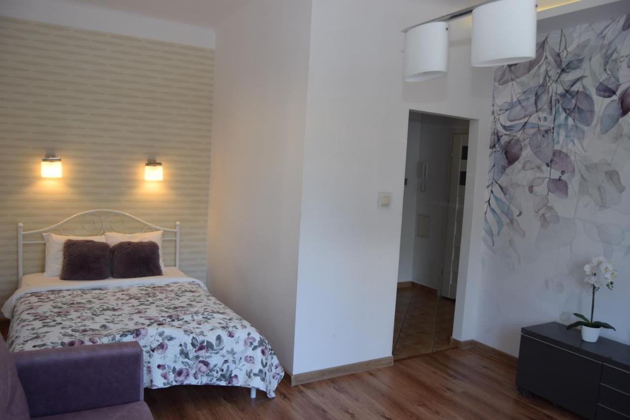 Be My Guest - Krucza Elegant Apartment - Rondo De Gaulle'A Center Of Warsaw Metro Wi-Fi Breakfast エクステリア 写真